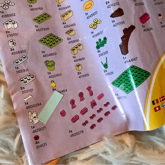 2/$10 No Dog LEGO Friends 3934 Mias Puppy House Building Block Set Minifigure - Picture 7 of 7